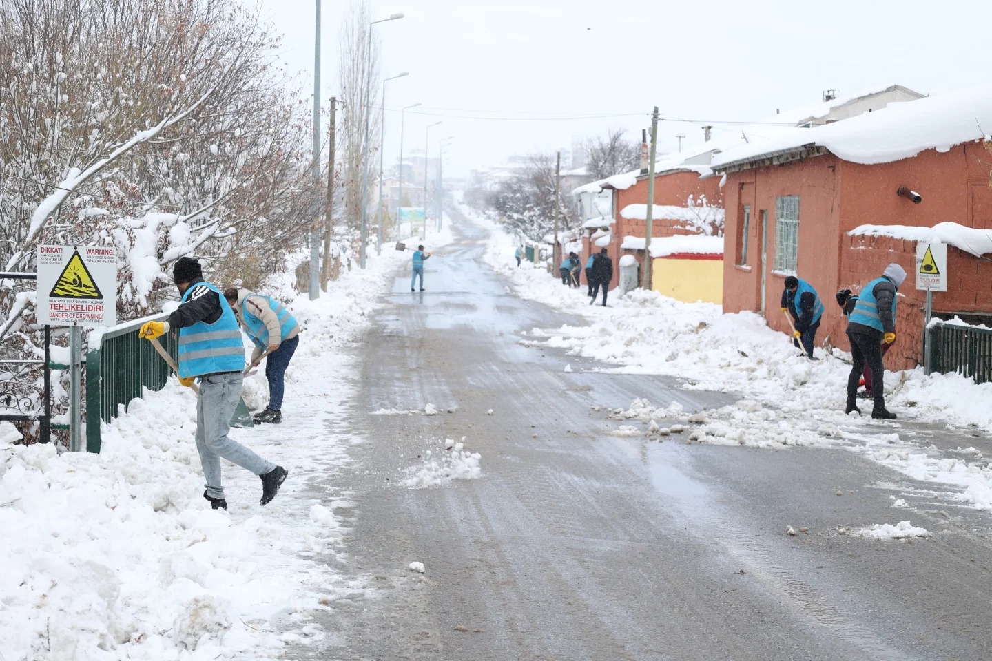 İLÇE GENELİ KAR TEMİZLEME ÇALIŞMALARI