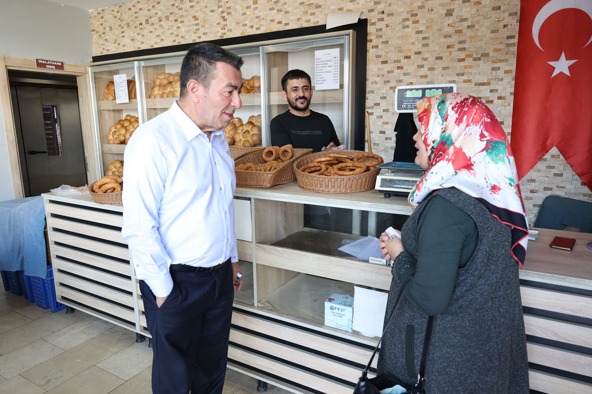 BAŞKAN METİN, BELEDİYE FIRININDA İNCELEMELERDE BULUNDU