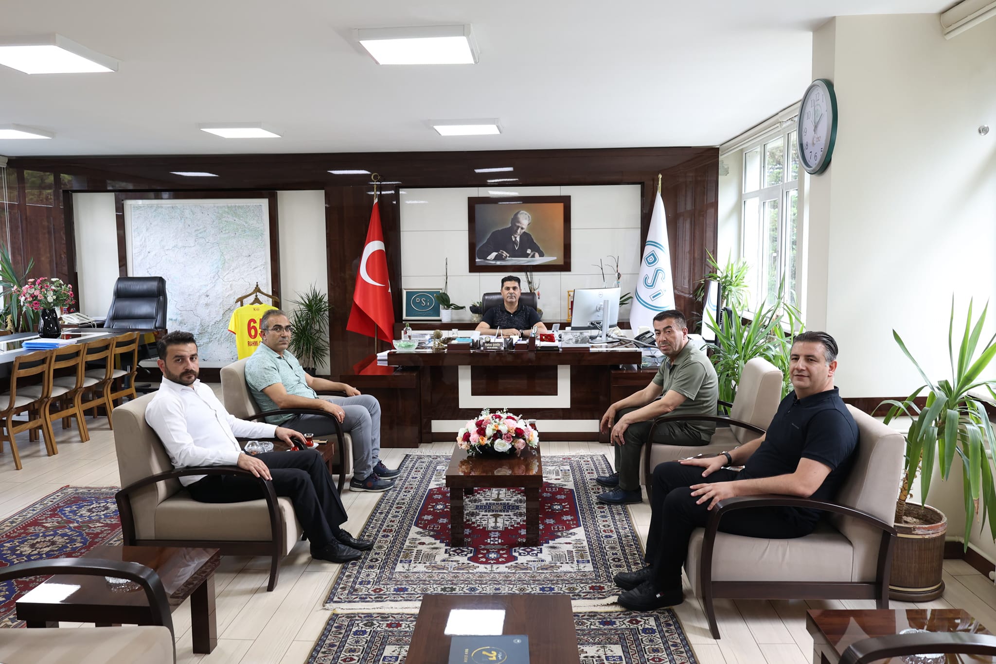 BAŞKAN METİN, KIRSAL HİZMETLERDAİRE BAŞKANI VE DSİ BÖLGE MÜDÜRÜNÜ ZİYARET ETTİ