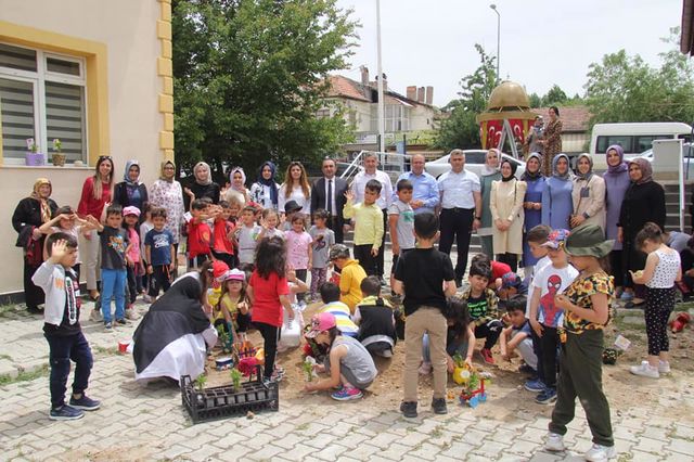 ​MİNİK ELLERDEN SIFIR ATIĞA