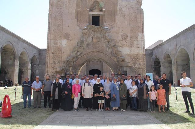 Sultanhanı Kervansaray'ında şehit ailelerimiz ağırlandı.