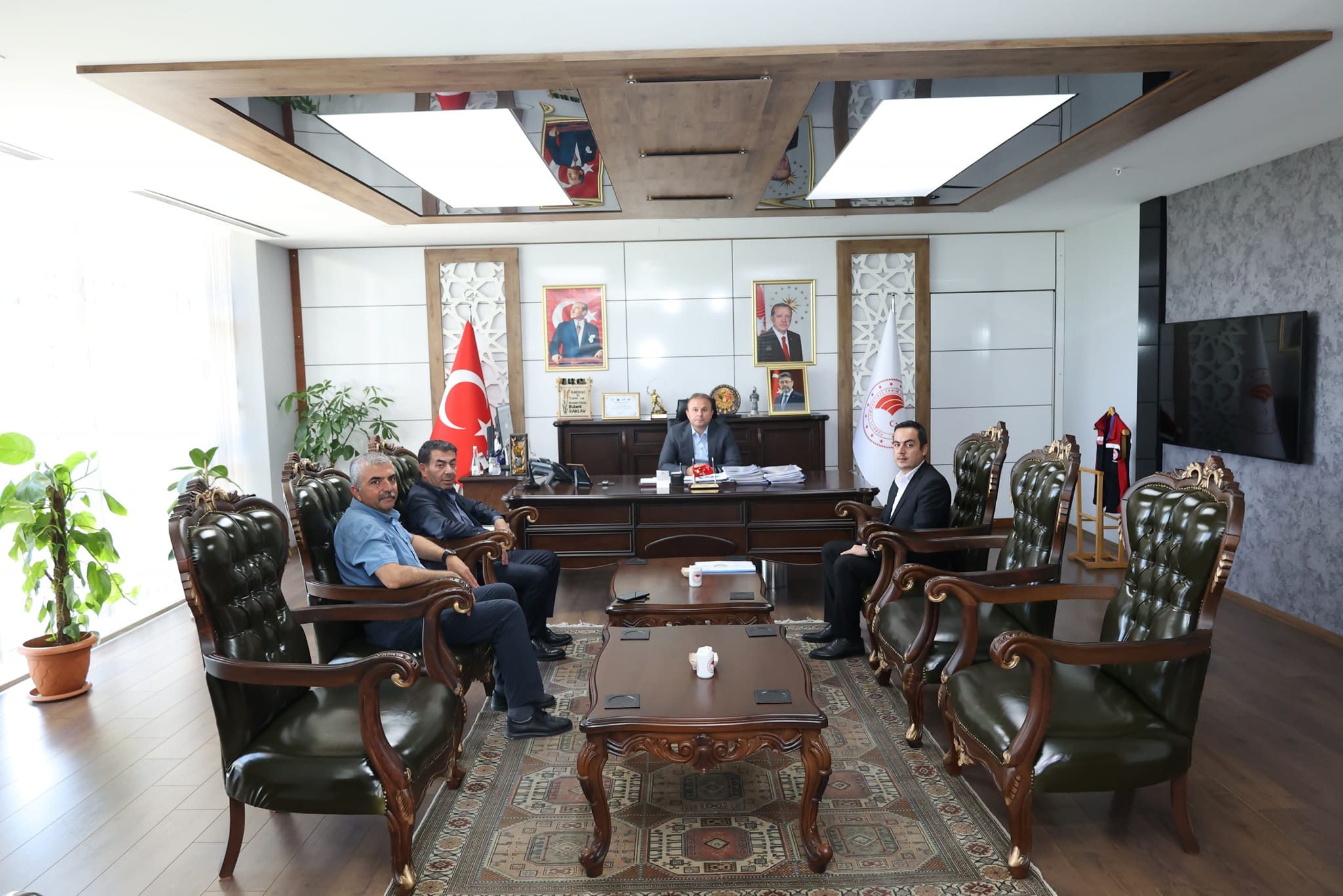 BAŞKAN METİN, İL TARIM VE ORMAN MÜDÜRÜ İLE GÖRÜŞME GERÇEKLEŞTİRDİ