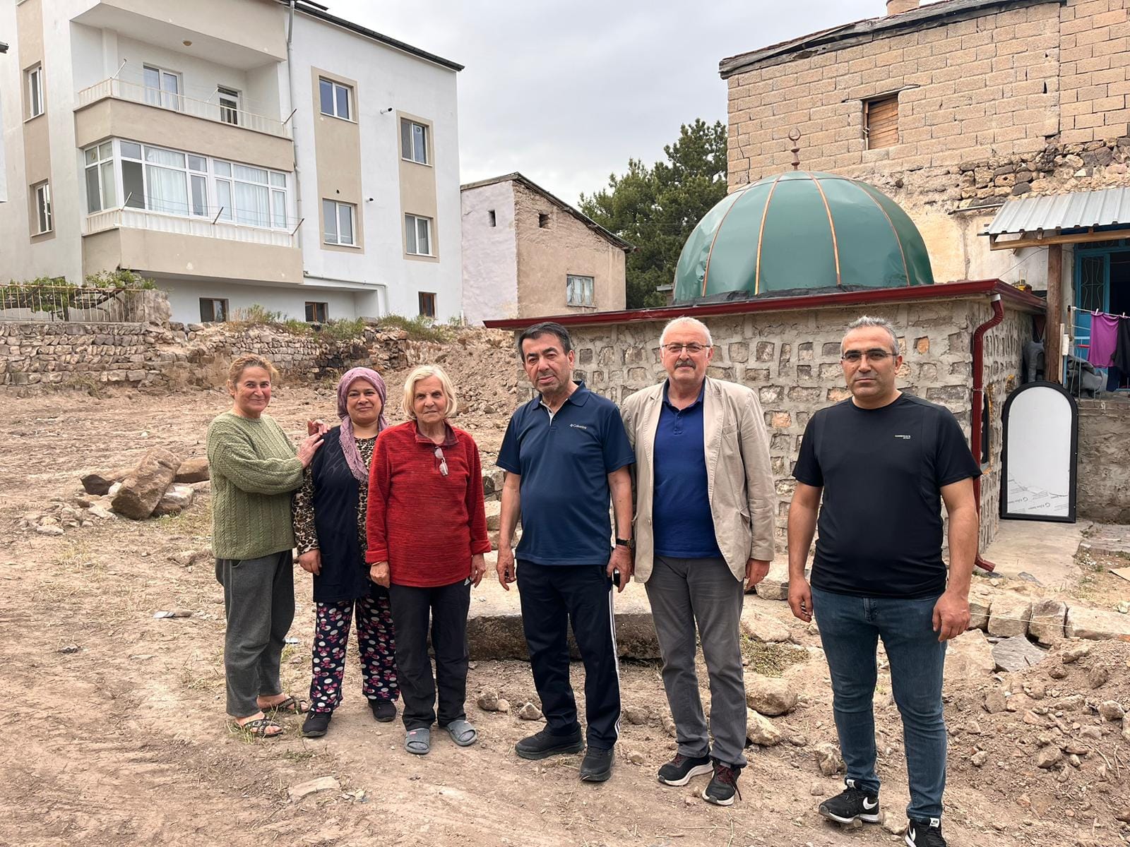 ​CAMİİKEBİRİN YATIRI  (SADİ BEYLERİN KÜĞLE) TADİLAT VE ÇEVRE DÜZENLEMESİ İLE YENİDEN GÜN YÜZÜNE ÇIKI