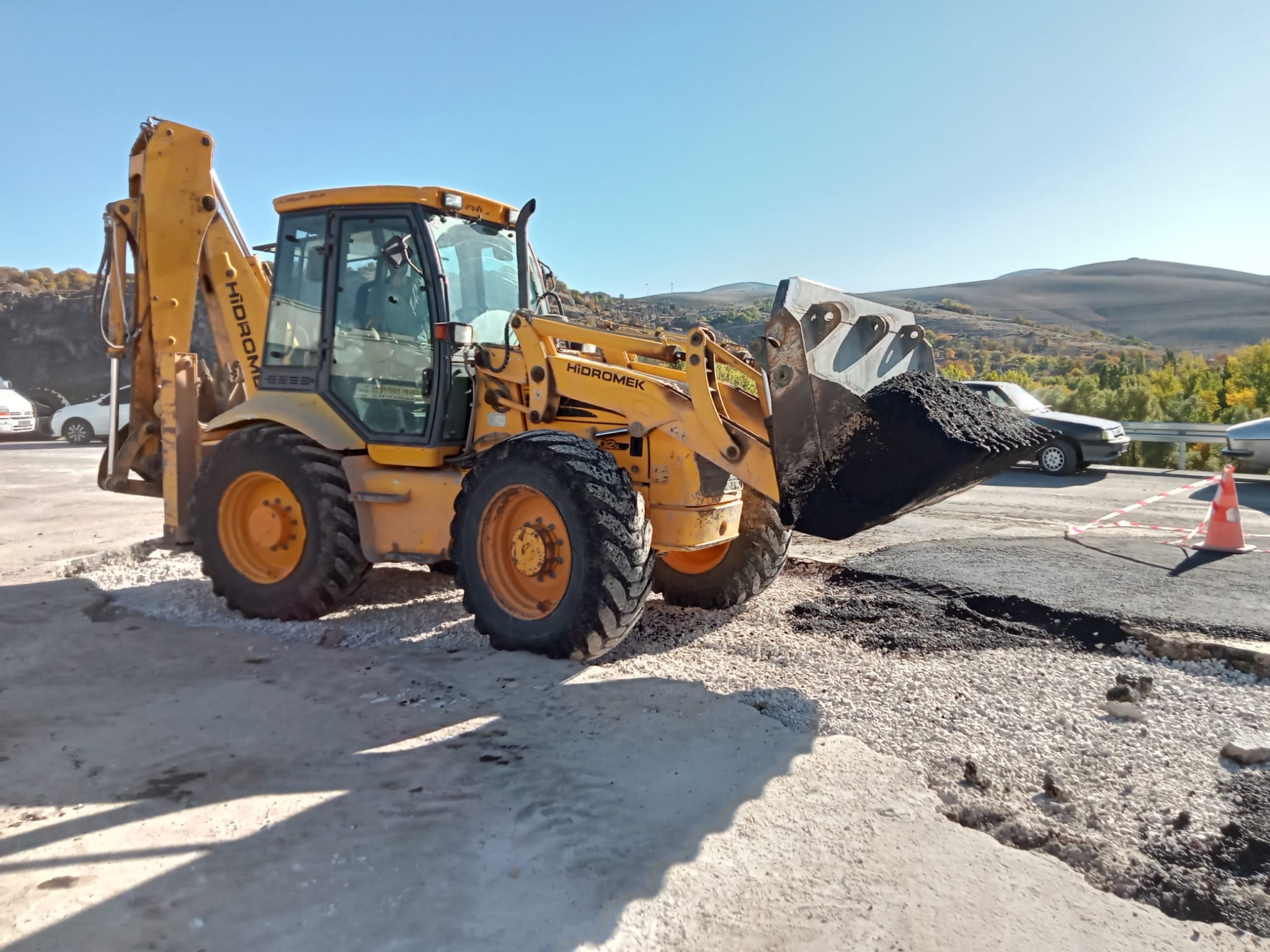 YENİ SANAYİ SİTESİNDE HASAR GÖREN YOLLARIN ONARIMI YAPILDI