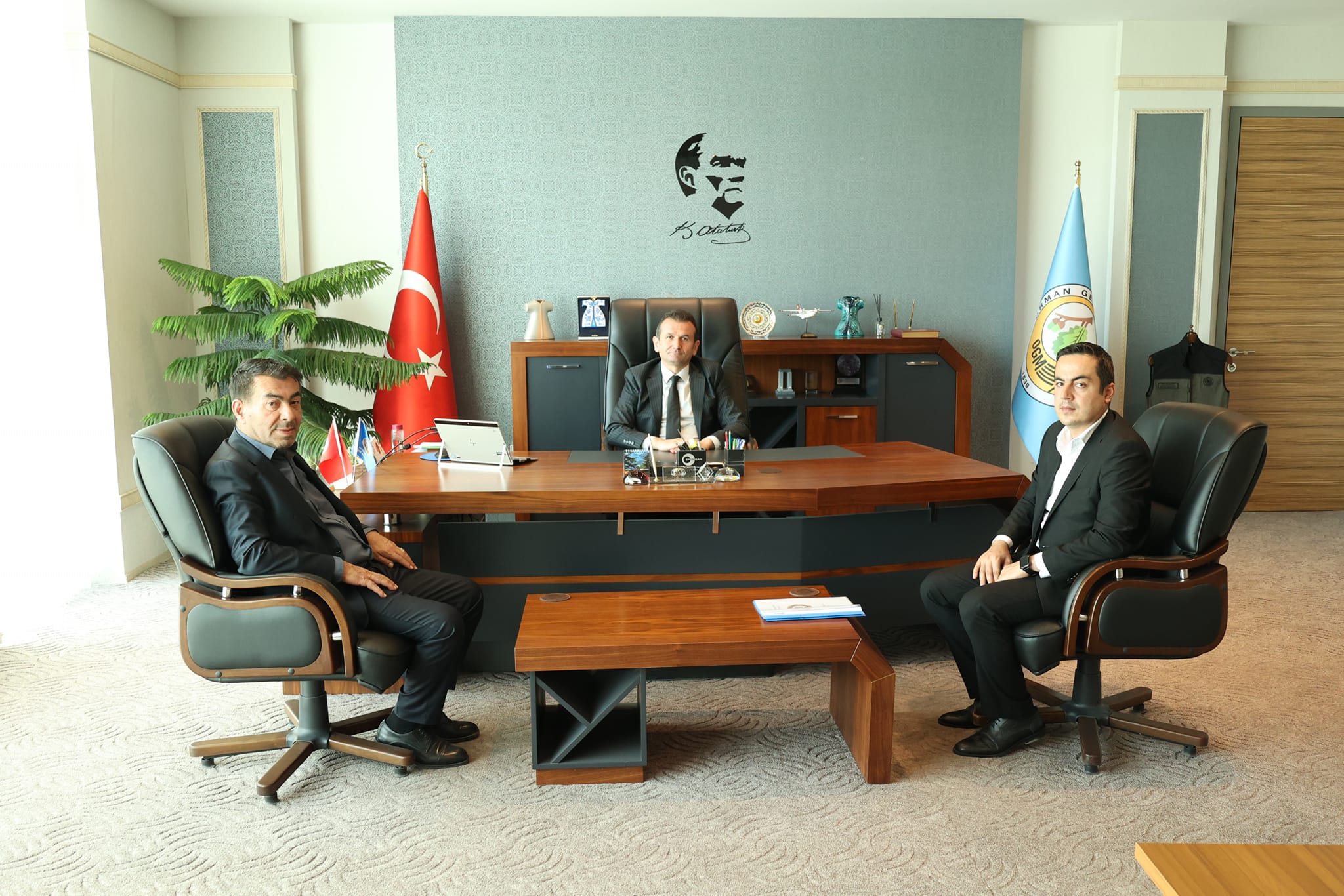 BAŞKAN METİN'DEN ORMAN BÖLGE MÜDÜRÜ İSA ÇAPKIN'A ZİYARET