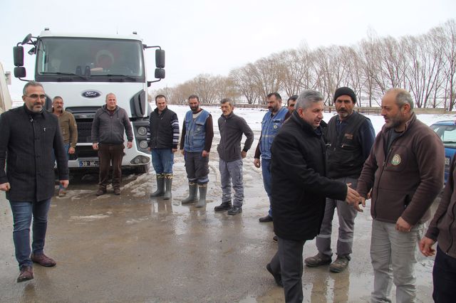 Başkan ALTUN ALTUN Temizlik İşleri ekiplerimizle bir araya gelerek Regaip Kandillerini kutladı