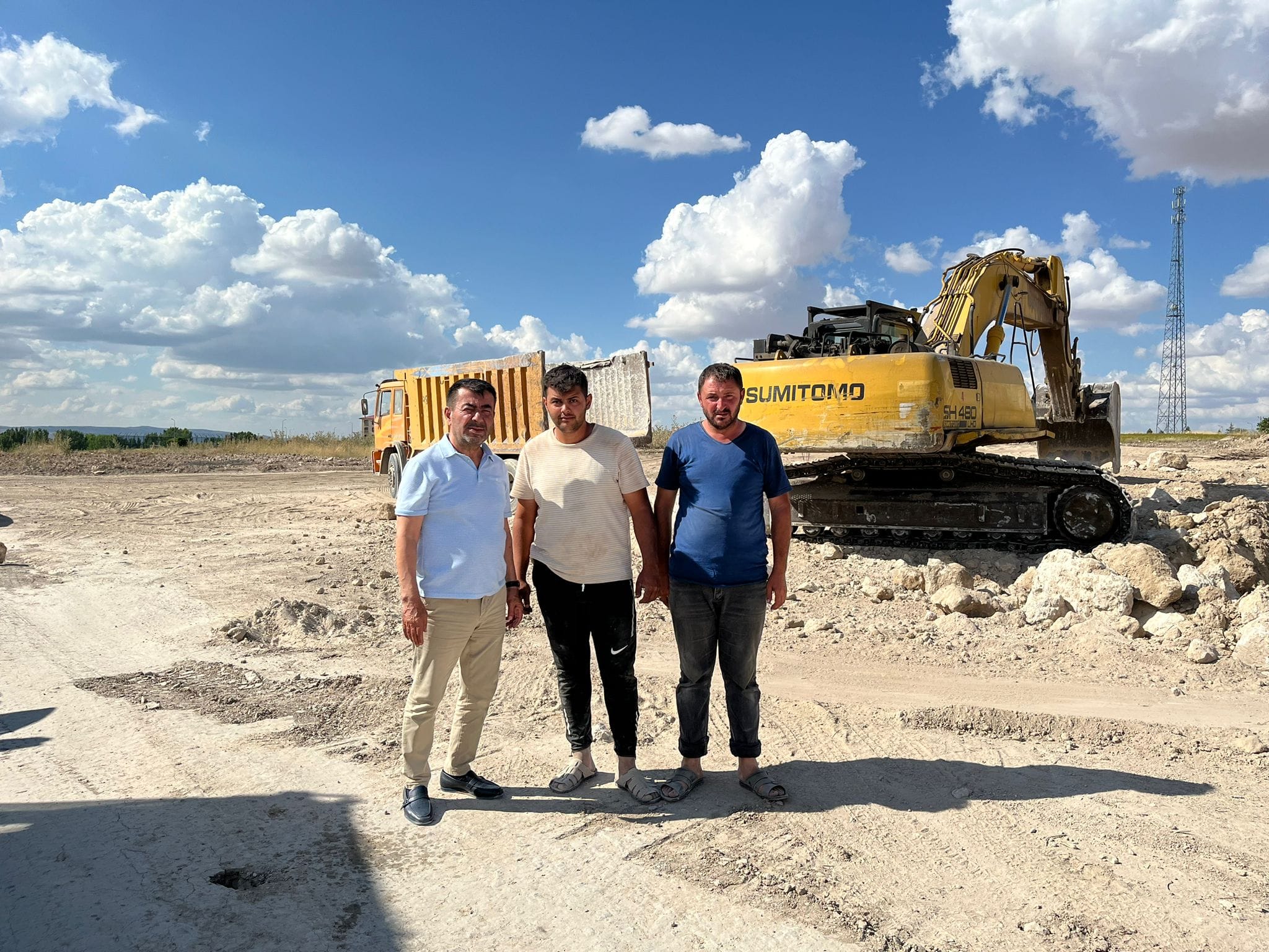 BAŞKAN METİN 3. TOKİ PROJESİNDE BAŞLATILAN ÇALIŞMALARI YERİNDE İNCELEDİ