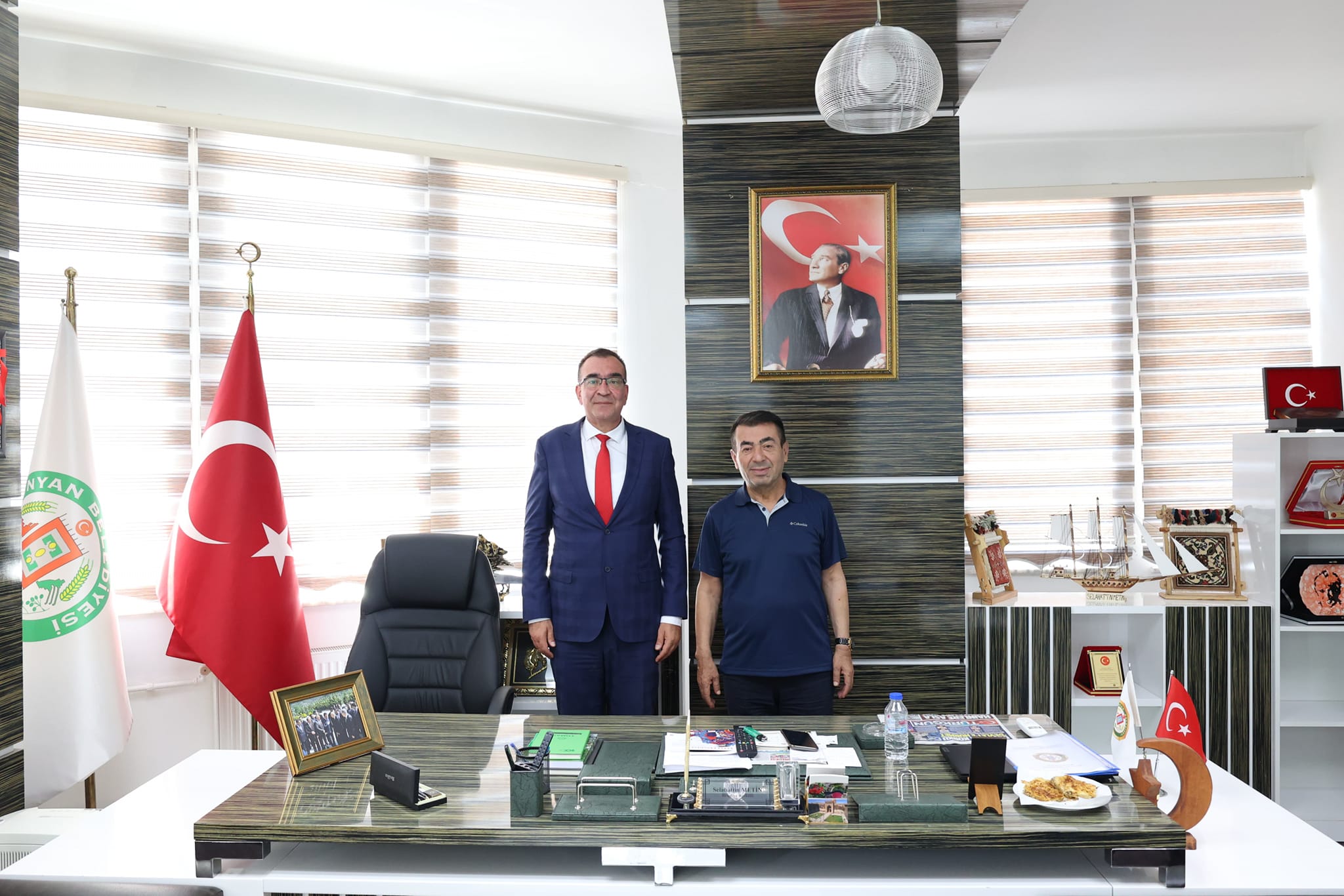 YENİ ZİRAAT BANKASI MÜDÜRÜNDEN BAŞKANIMIZ SELAHATTİN METİN'E ZİYARET