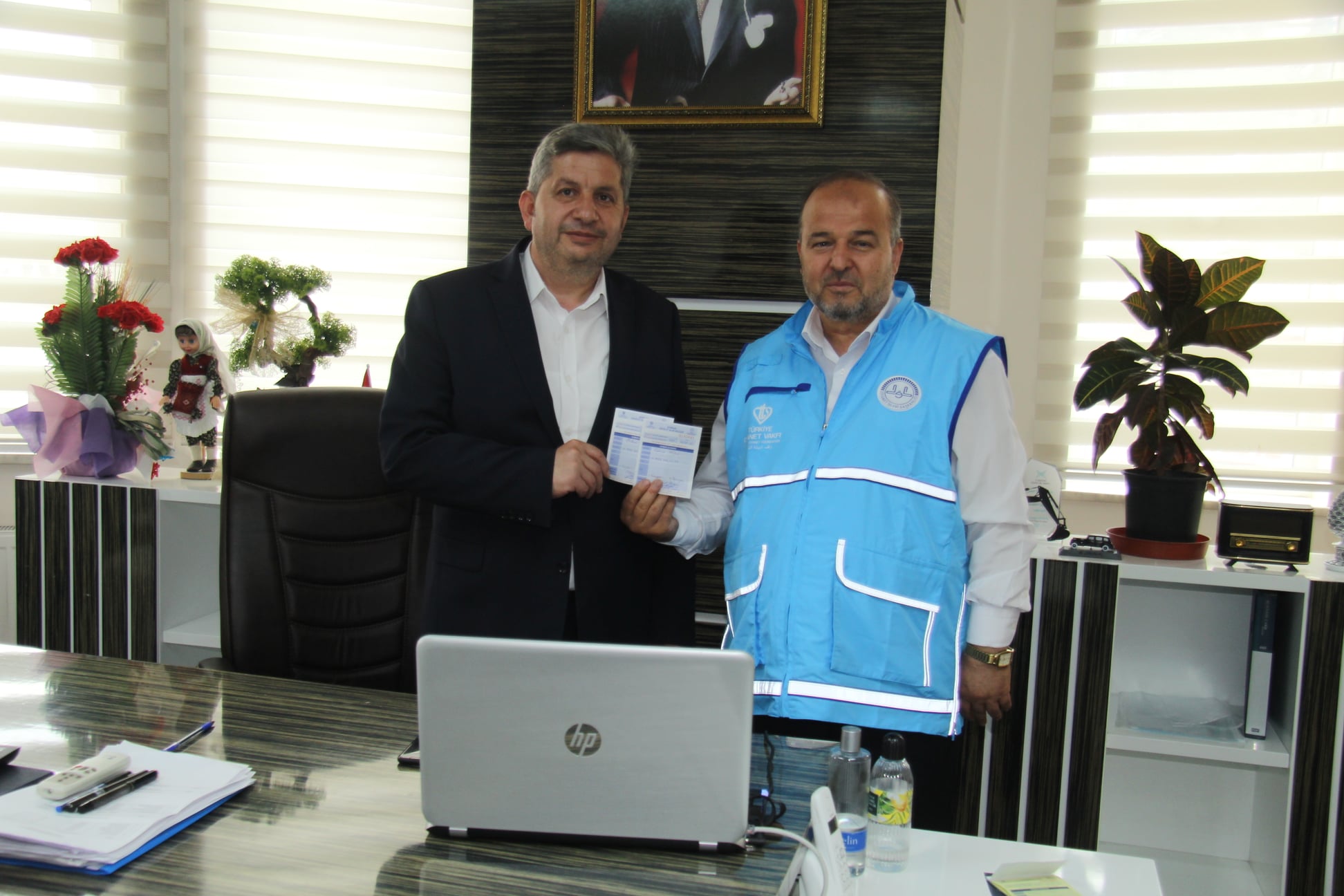 ​BAŞKAN ALTUN'TAN DİYANET VAKFI'NA DESTEK