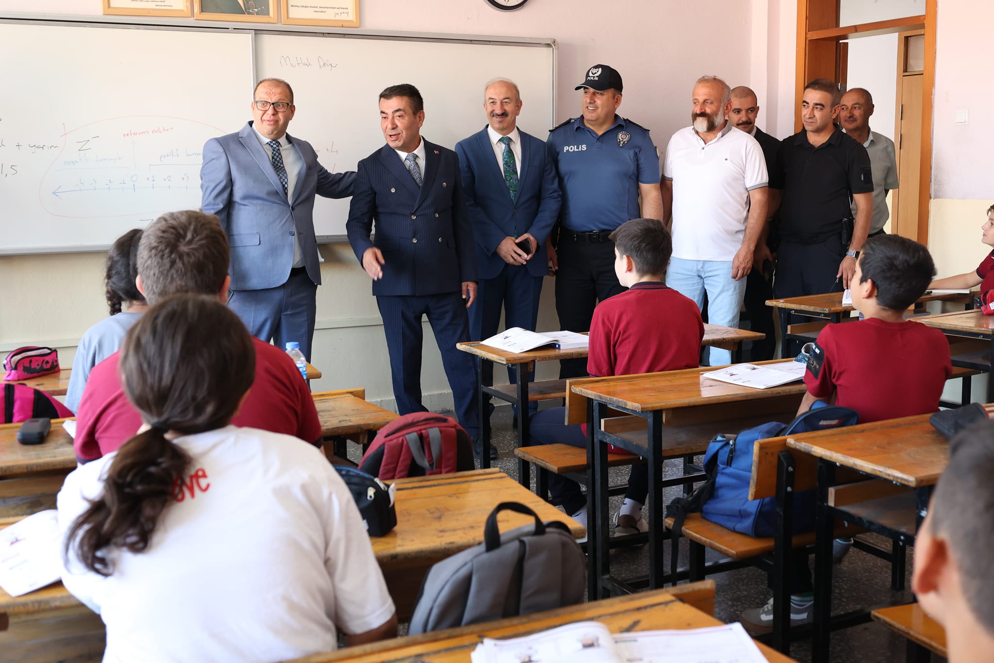 BAŞKAN METİN, NAMIK KEMAL ORTAOKULU'NU ZİYARET ETTİ