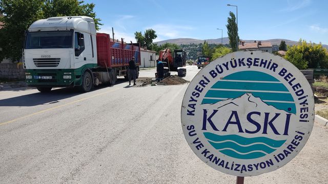​KASKİ Sağlık Mahallesi Mehmet Özcan Caddesinde altyapı içme suyu çalışmalarına başladı.