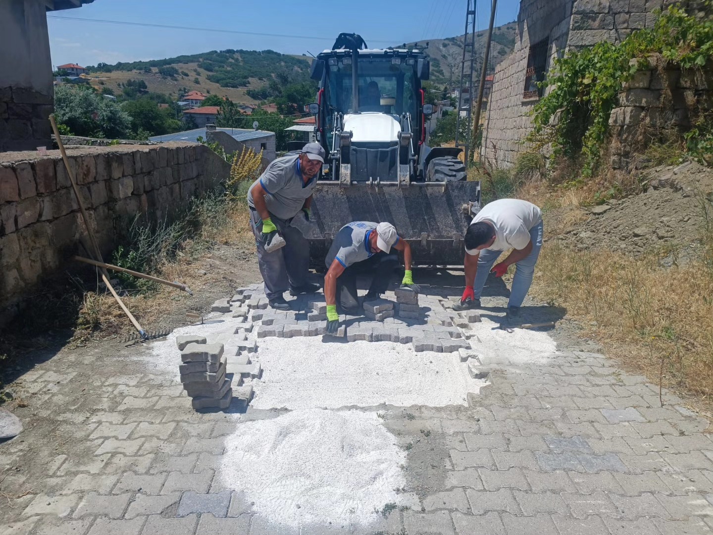 KARAHIDIR MAHALLESİ PARKE ÇALIŞMALARI