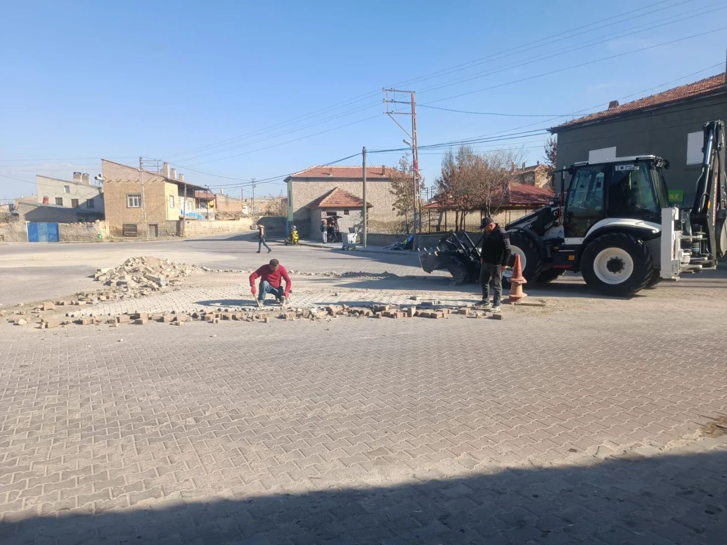 MEYDAN YENİLEME PROJE ELBAŞI MAHALLEMİZDE DEVAM EDİYOR