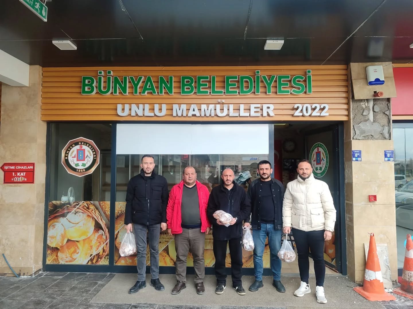 İLÇEMİZDE MİRAÇ KANDİLİ İÇİN KANDİL SİMİDİ DAĞITILDI