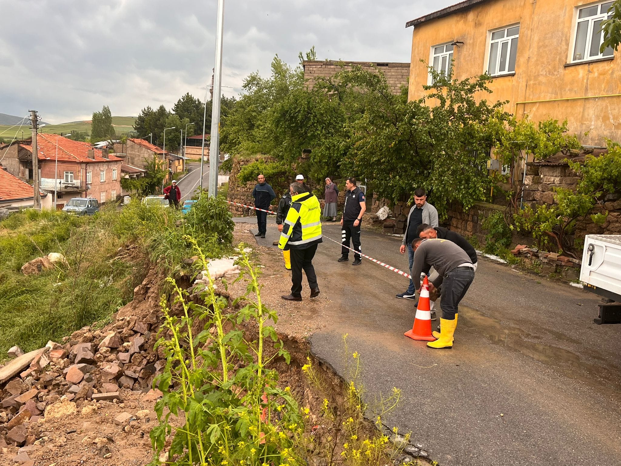 Başkanımız Selahattin Metin'in talimatı ile tüm ekiplerimizle sahadayız