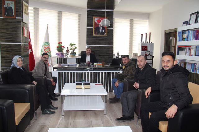 ​BAŞKAN ALTUN, BEŞ MAHALLE MUHTARI İLE BİR ARAYA GELEREK GÖRÜŞME GERÇEKLEŞTİRDİ