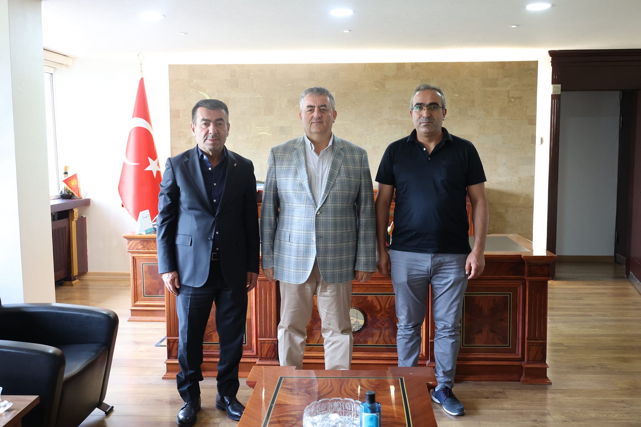 BAŞKAN METİN BÜNYAN ÜZERİNE ZİYARET VE GÖRÜŞMELERİNİ SÜRDÜRÜYOR