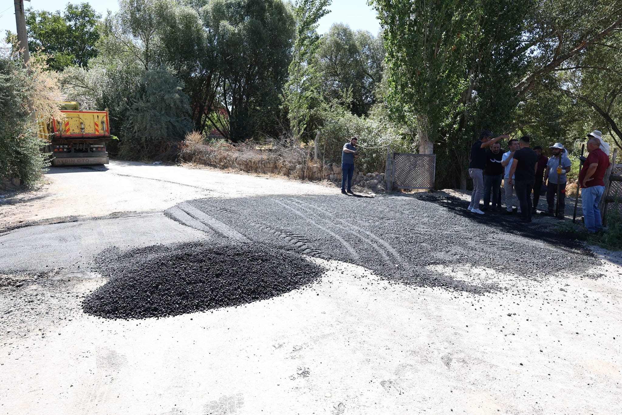 Yol bakım, onarım ve yenileme çalışmaları son hız devam ediyor