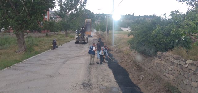 Yol Bakım ve Onarım Çalışmaları Devam Ediyor.