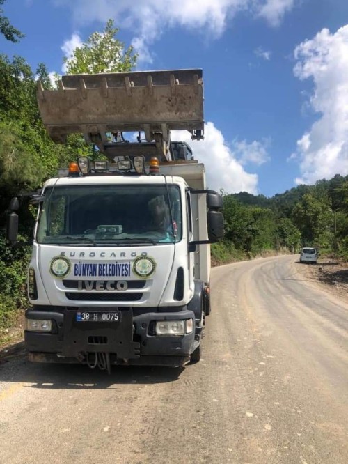 Sel felaketinin yaralarının sarılması için Bünyan Belediyesi olarak  Kastamonu Bozkurt ilçesindeyiz.