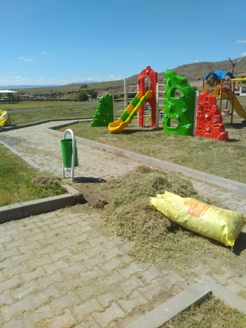 İlçe Genelinde Temizlik Çalışmaları Devam Ediyor