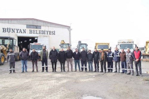 Başkan ALTUN Fen İşleri Depo Amirliğimizde ekiplerimizle bir araya gelip Regaip Kandillerini kutladı