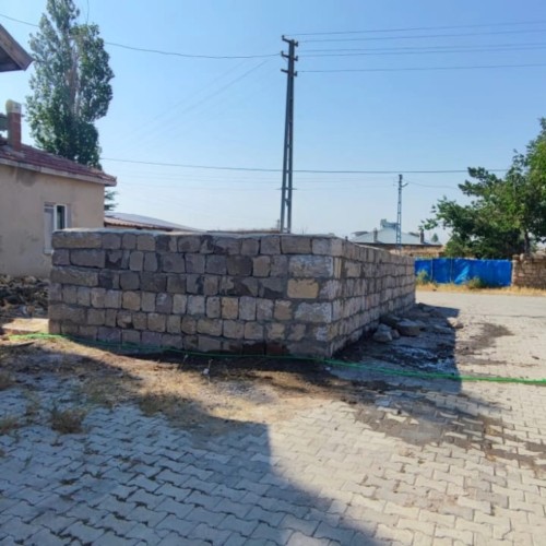 GİRVELİ MAHALLESİ DUVAR YAPIM ÇALIŞMASI