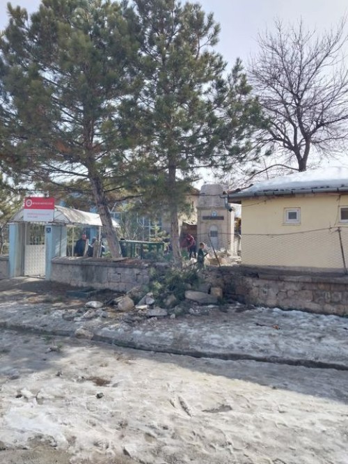 Yaşanan Depremde Hasar Gören yerlerde çalışmalar devam ediyor