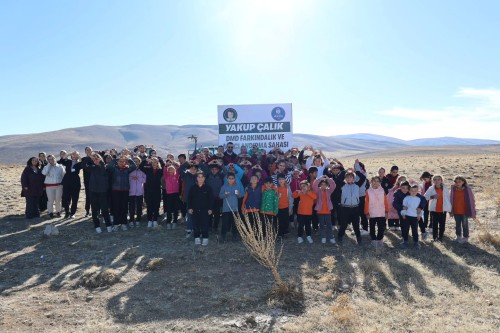 YAKUP ÇALIK ADINA GERÇEKLEŞTİRİLEN AĞAÇ DİKİM PROGRAMI