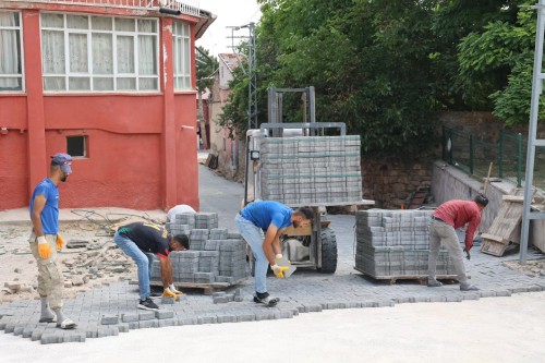 İLÇE GENELİ PARKE DÖŞEME VE YENİLEME ÇAIŞMALARI
