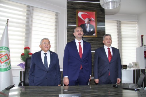 Adalet Bakanımız Abdülhamit Gül İlçemize ziyaret gerçekleştirdi.